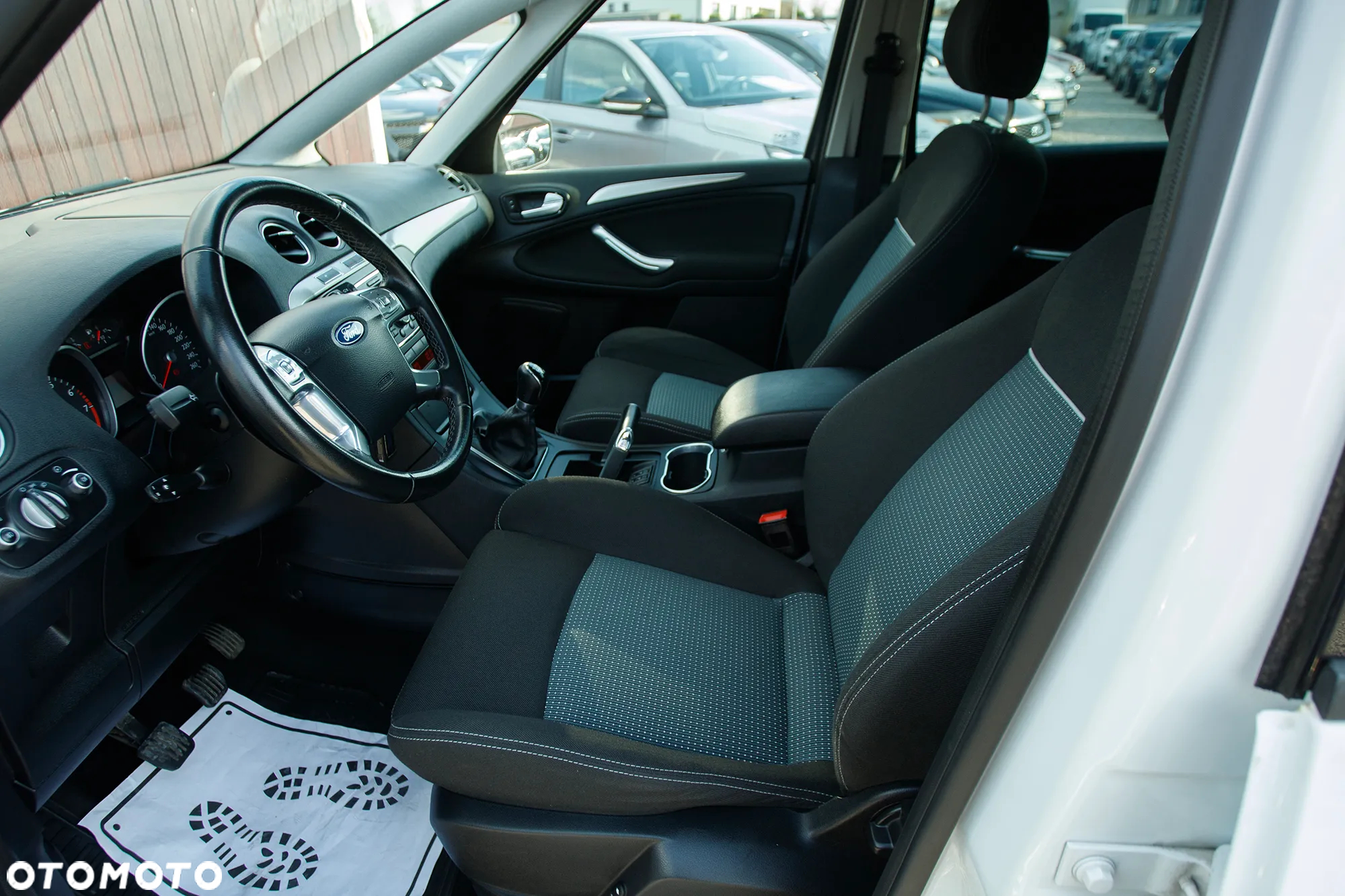 Ford S-Max 2.0 FF Titanium - 16