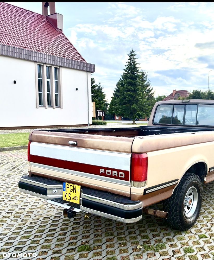 Ford F150 - 4