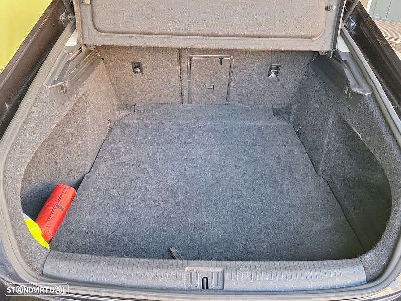 VW Arteon 2.0 TDI Elegance DSG - 32