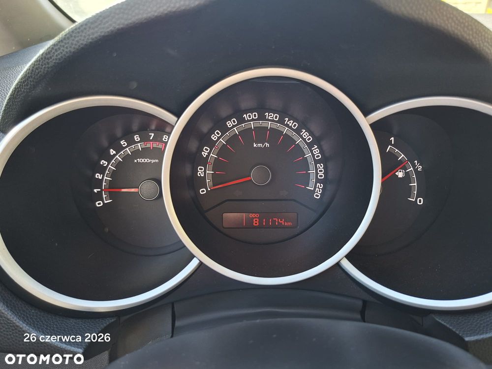 Kia Venga 1.4 L - 8
