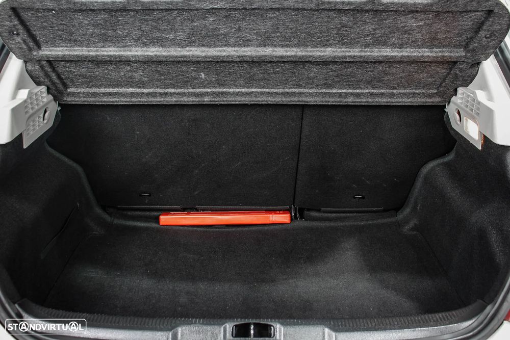 Peugeot 207 1.4 HDi Trendy - 28