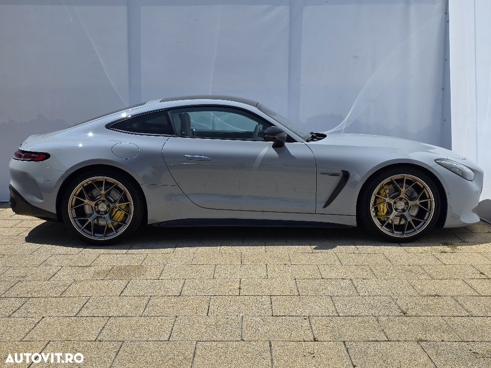 Mercedes-Benz AMG GT - 7