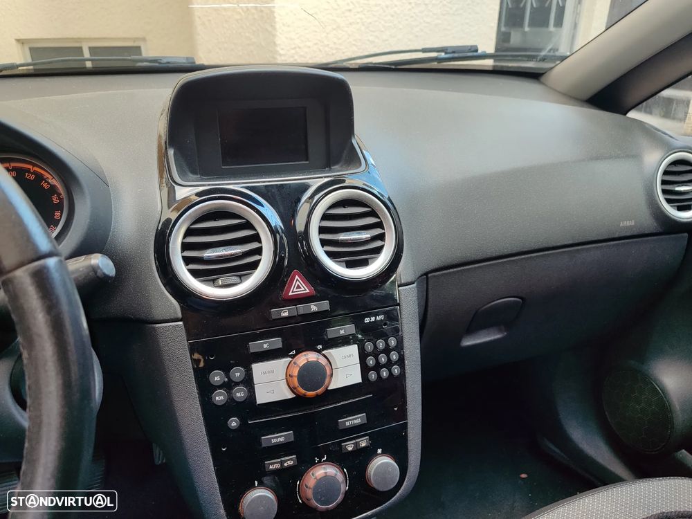 Opel Corsa 1.2 Enjoy - 4