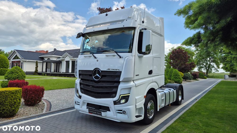 Mercedes-Benz //ACTROS///2023/// 1851///JEDYNE 317 TYŚ KM/// GIGA SPACE///ALUFELGI/// KLIMATYZACJA POSTOJOWA/// FULL LED///VIRTUAL COCPIT/// TV///STAN JAK NOWY. - 1