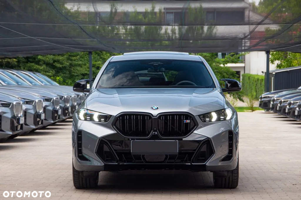 BMW X6 M50i - 4