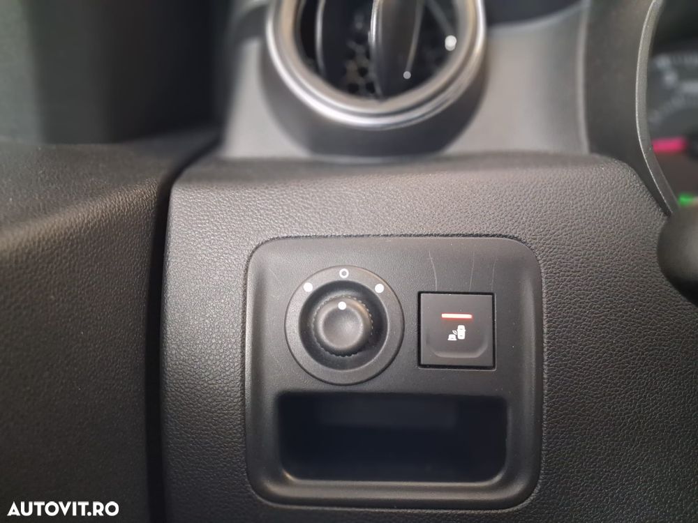 Dacia Duster TCe 150 GPF Prestige - 12