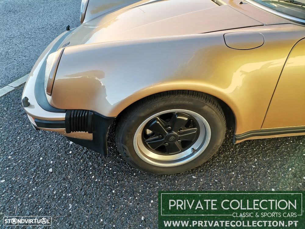 Porsche 911 Série G - 40