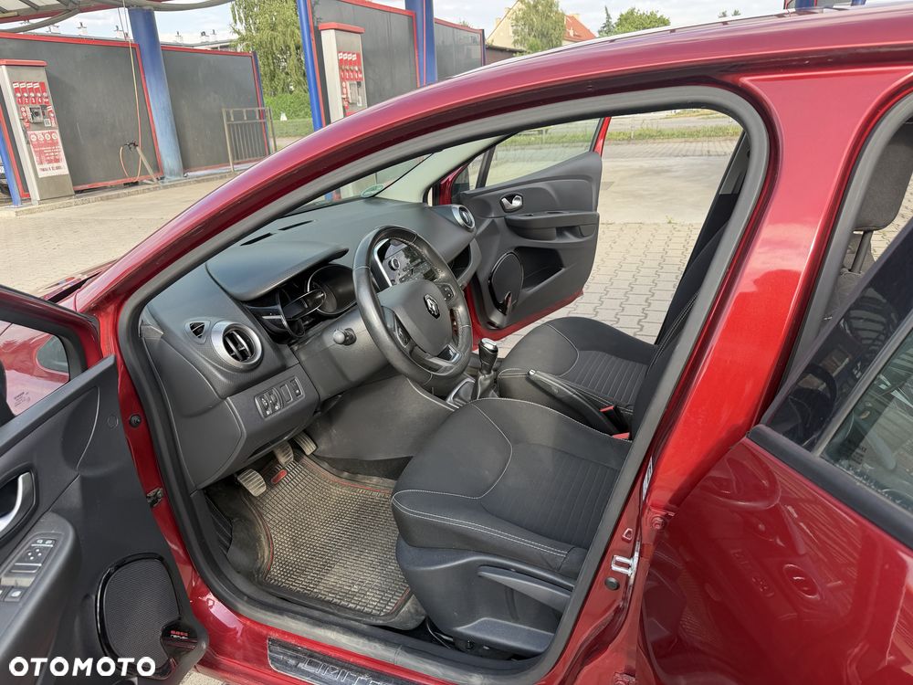 Renault Clio - 6