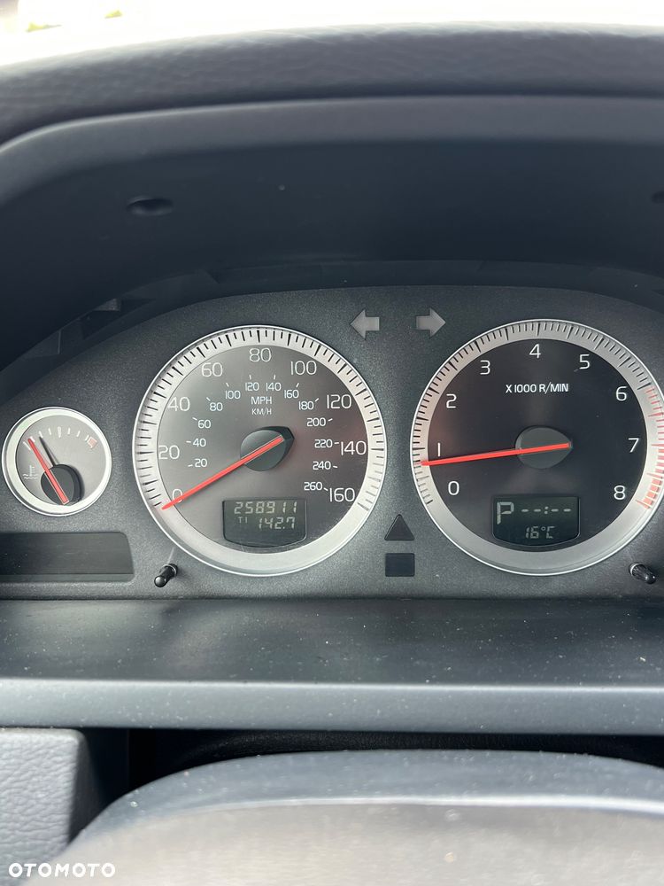 Volvo XC 90 3.2 Executive - 10