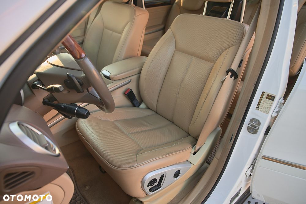Mercedes-Benz GL 450 4Matic 7G-TRONIC Grand Edition - 26