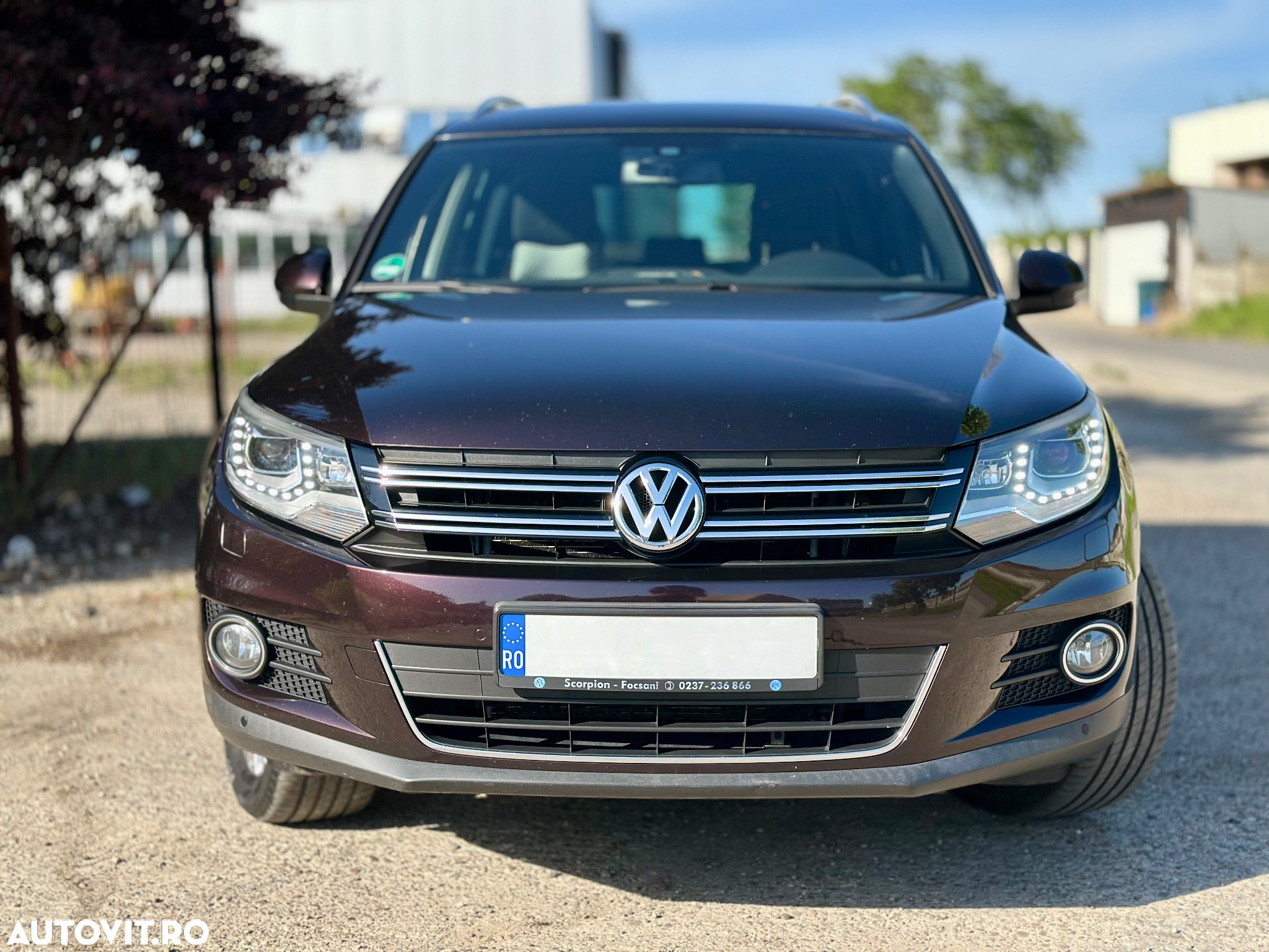 Volkswagen Tiguan 2.0 TDI 4Motion DSG Track & Field - 6
