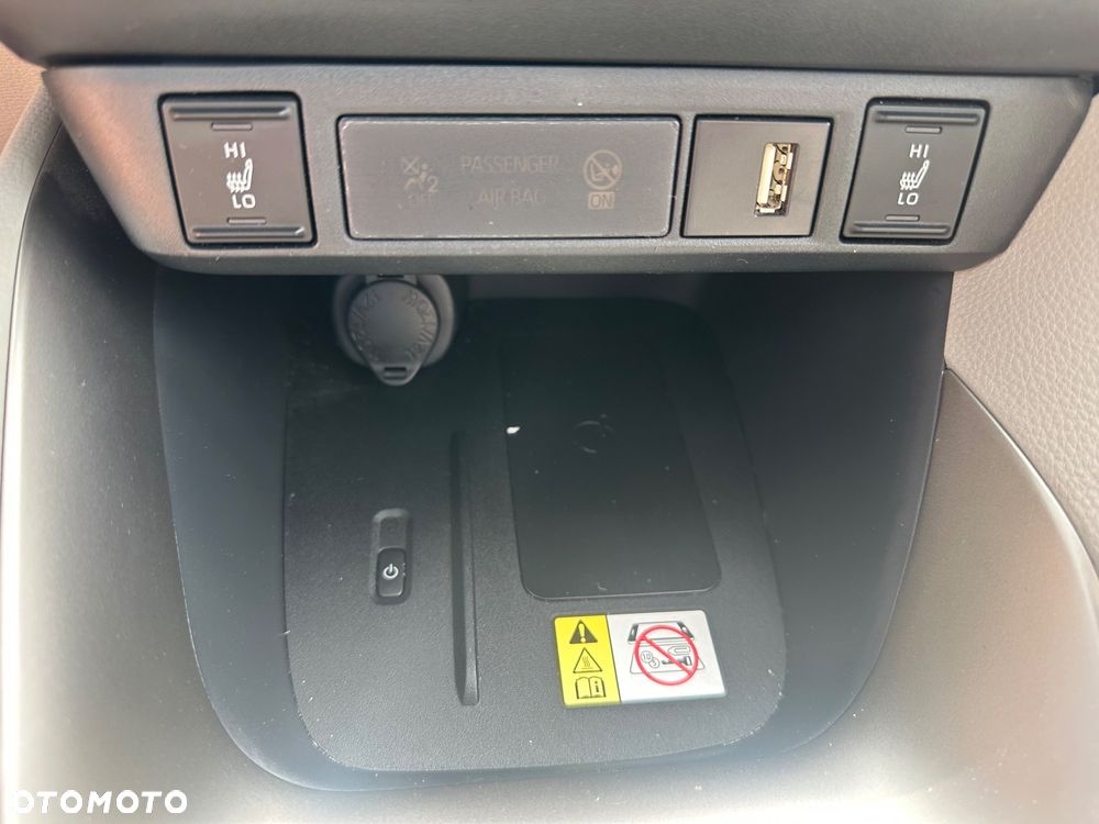 Toyota Yaris Hybrid 1.5 Premiere Edition - 27