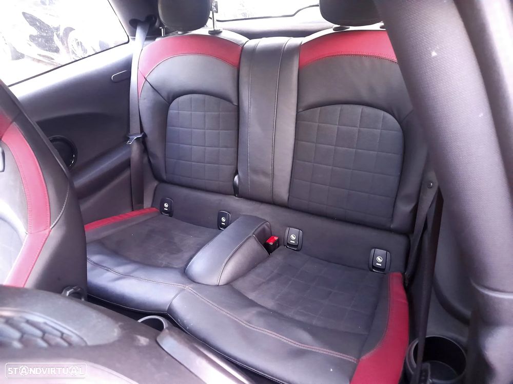 MINI 3 Portas John Cooper Works Auto Desportiva - 9