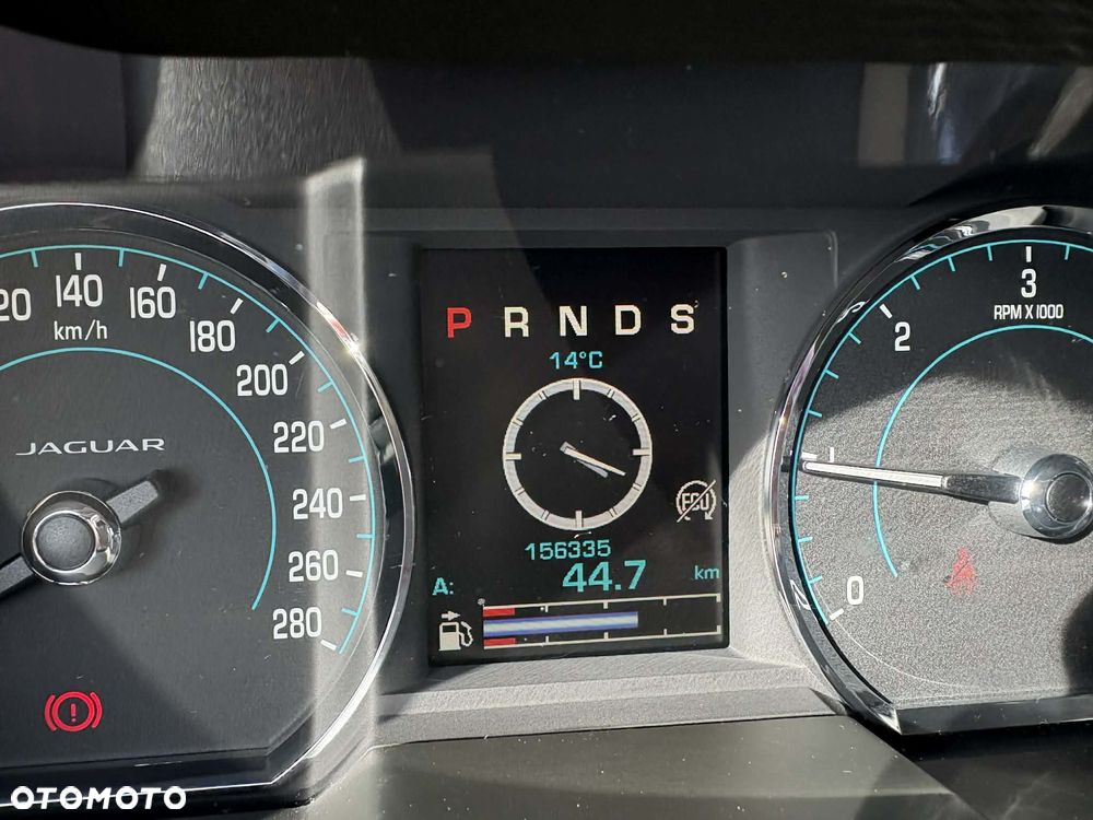 Jaguar XF 2.2 D Premium Luxury - 21