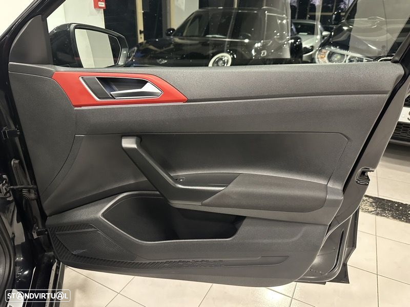 VW Polo 2.0 TSI GTI DSG - 38