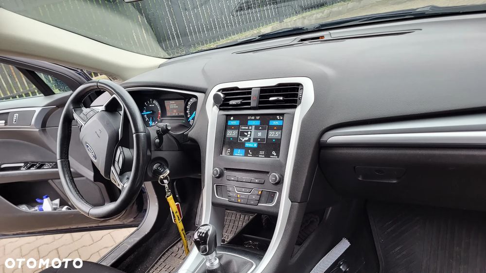 Ford Mondeo Vignale 2.0 TDCi - 11