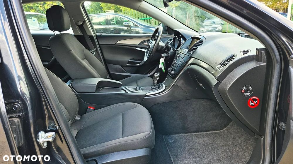 Opel Insignia - 37