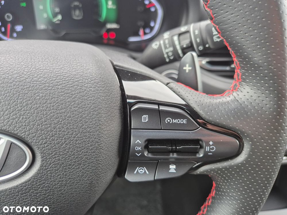 Hyundai i30 1.5 T-GDI 48V-Hybrid DCT N-Line - 17