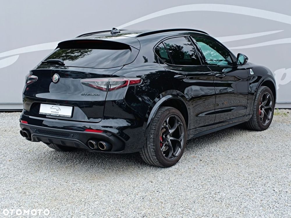 Alfa Romeo Stelvio 2.9 V6 Bi-Turbo Quadrifoglio Q4