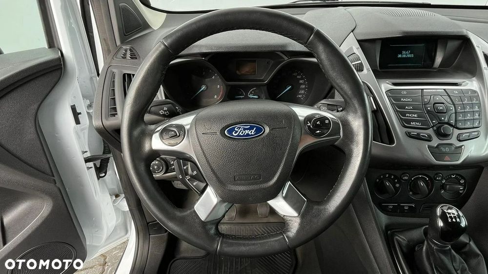 Ford Transit Connect - 23