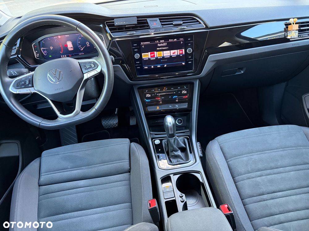 Volkswagen Touran 2.0 TDI SCR DSG Highline - 10