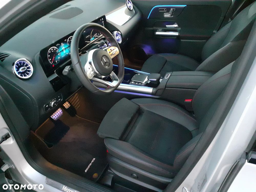 Mercedes-Benz GLA 200 AMG Line - 16