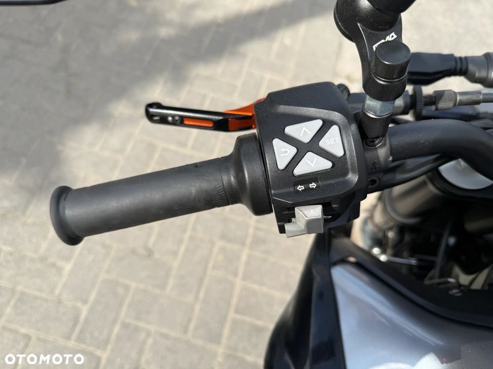 KTM Duke - 11