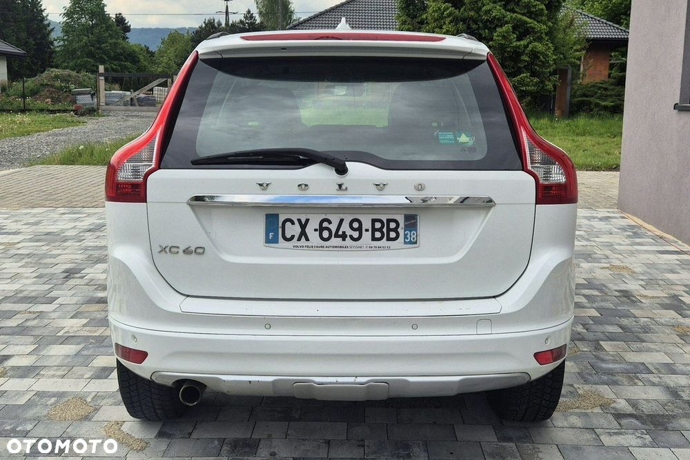 Volvo XC 60 D3 Momentum - 11