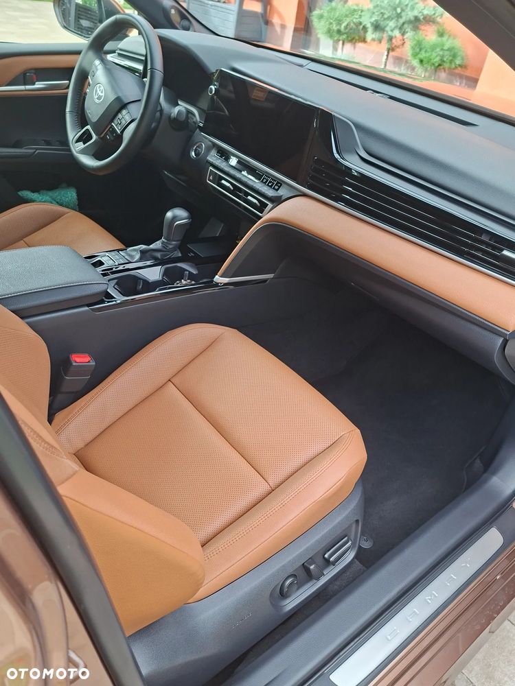 Toyota Camry 2.5 Hybrid Executive CVT - 5