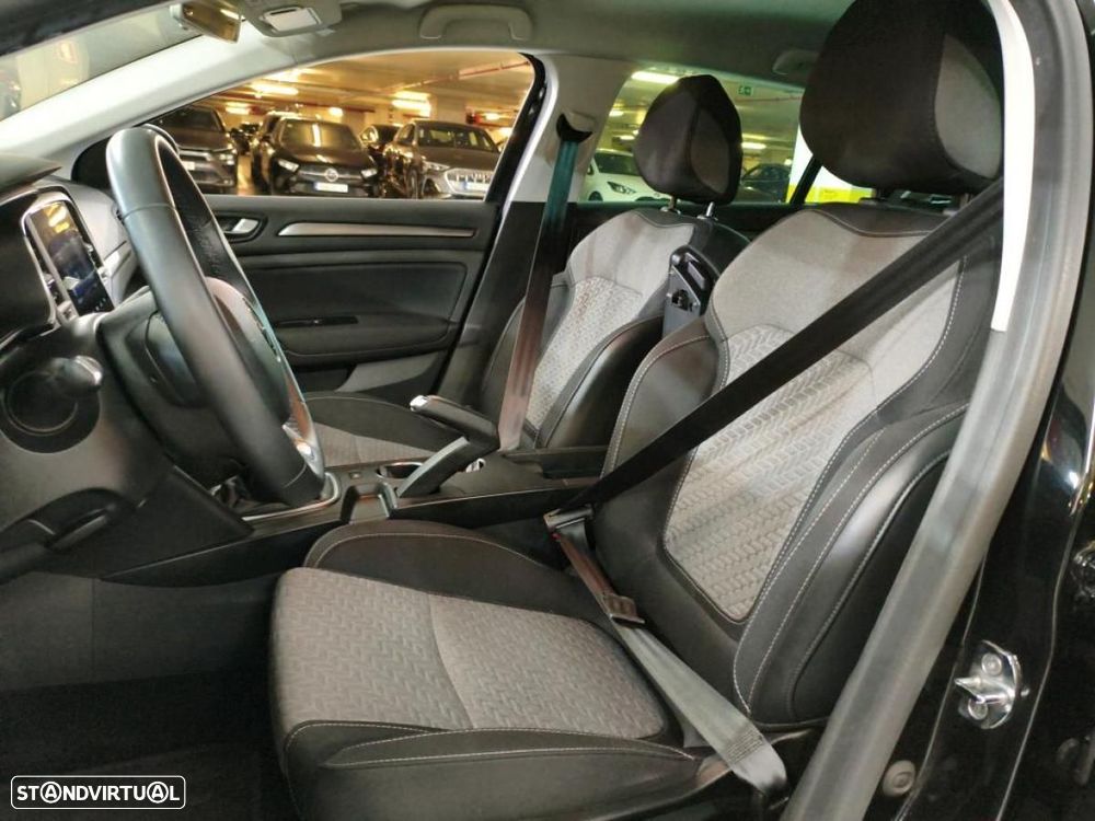 Renault Mégane Sport Tourer 1.3 TCe Limited - 3