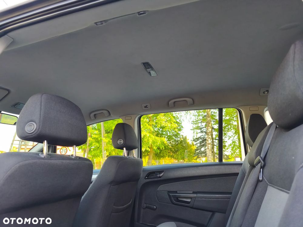 Opel Zafira 1.9 CDTI Enjoy - 28