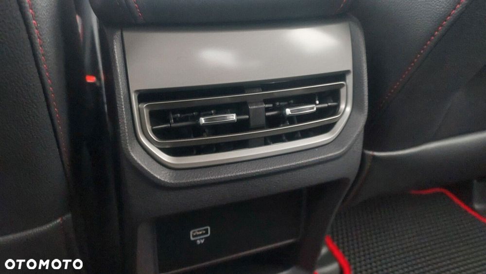 Maxus MAX PICKUP LUXURY - 23