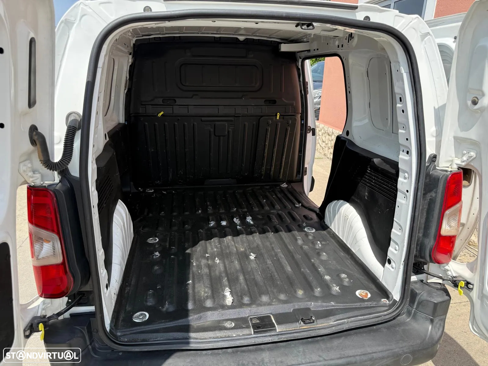 Peugeot Partner 1.6 BlueHDi Confort - 13