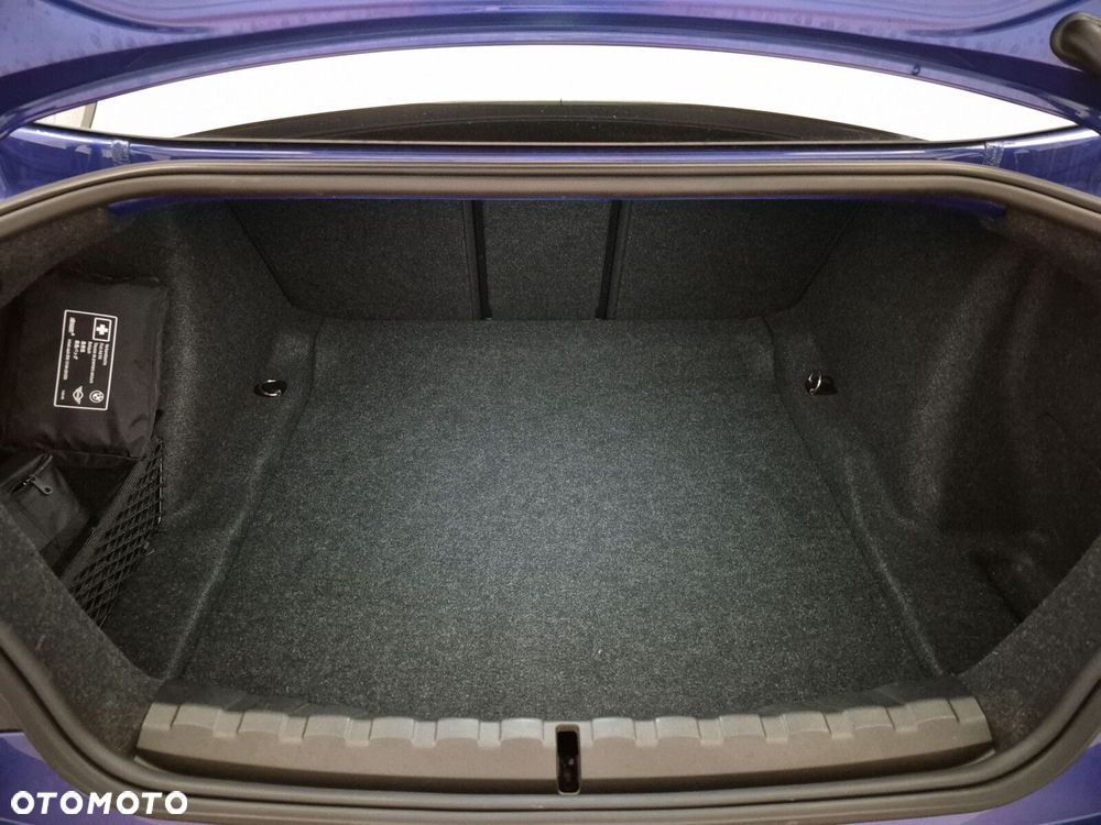 BMW Seria 2 220i M Sport - 24