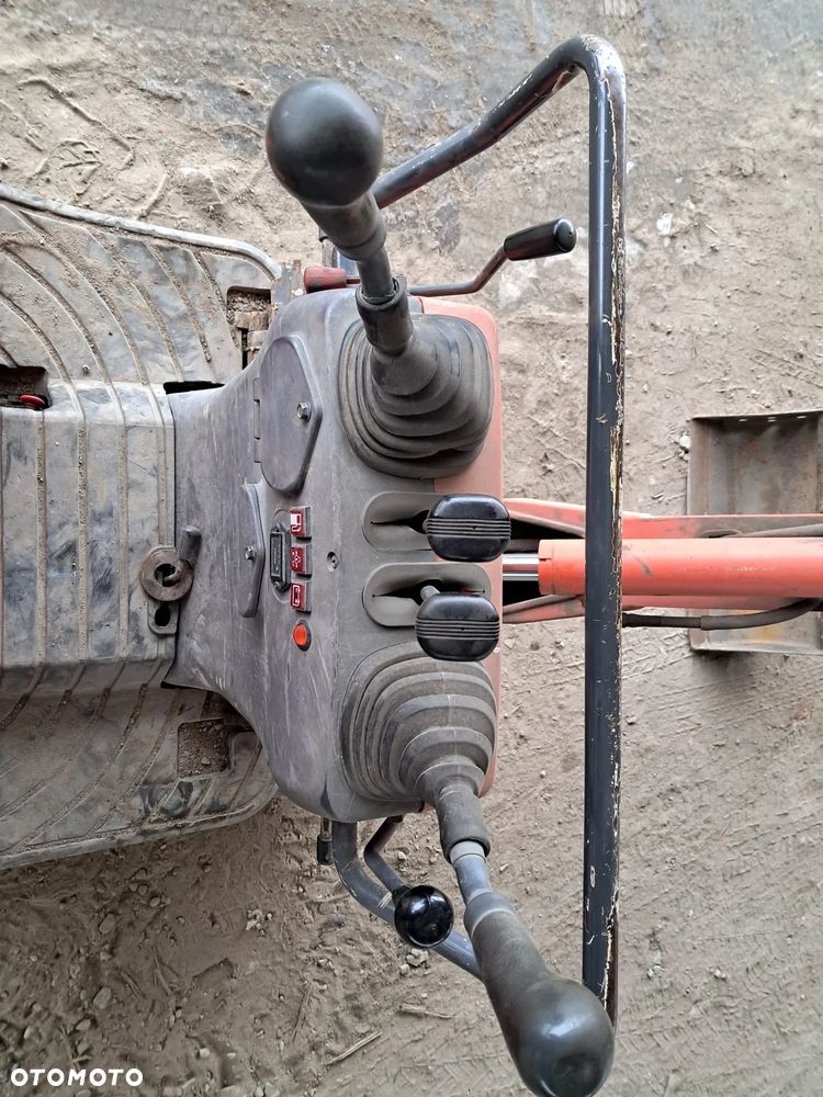 Kubota K008 - 7