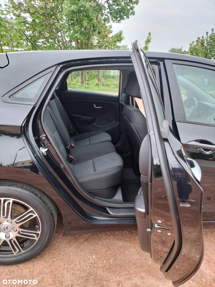 Hyundai i30 1.4 CRDi Comfort - 25