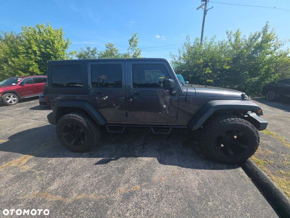 Jeep Wrangler - 7