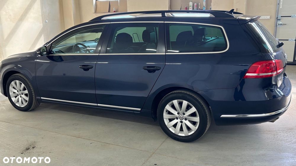 Volkswagen Passat 1.6 TDI BlueMotion Technology Highline - 12