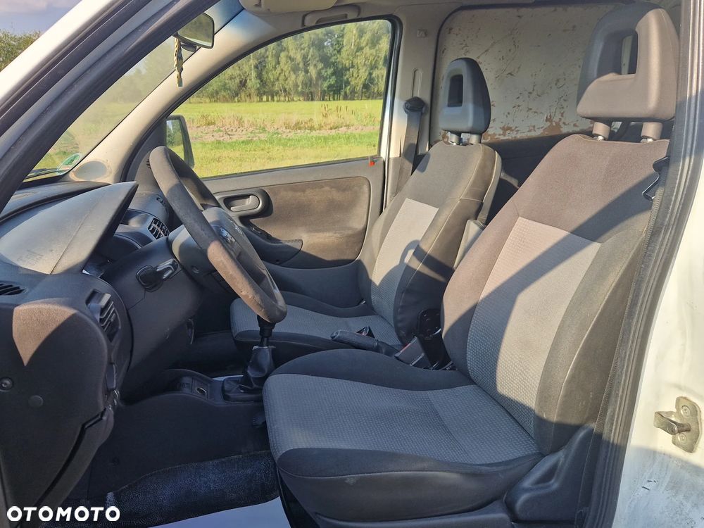 Opel Combo - 8