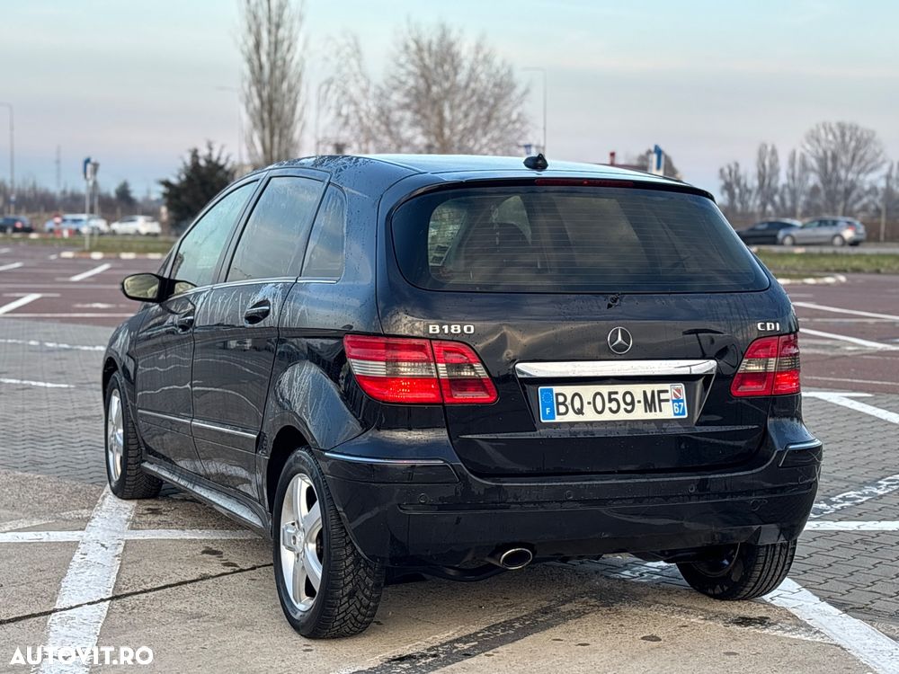 Mercedes-Benz B 180 CDI - 2