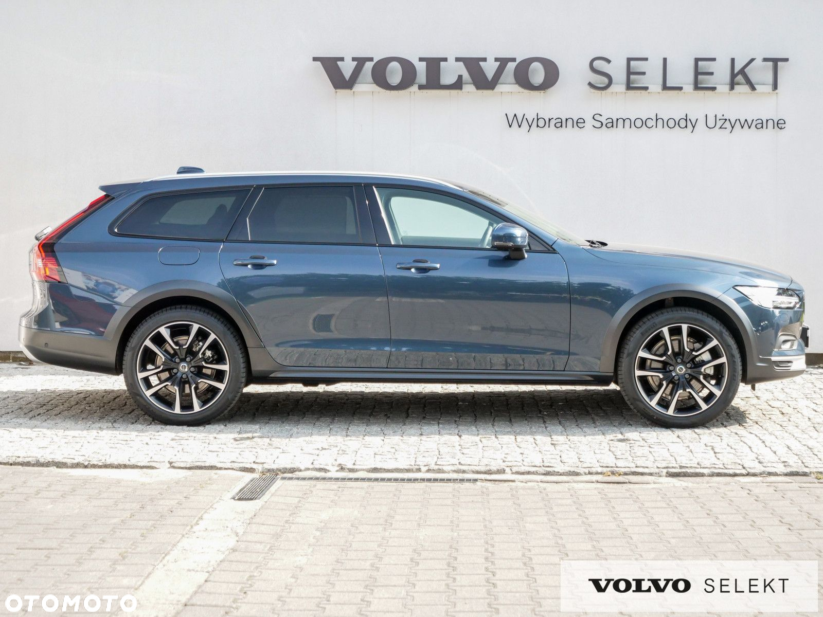 Volvo V90 Cross Country - 6