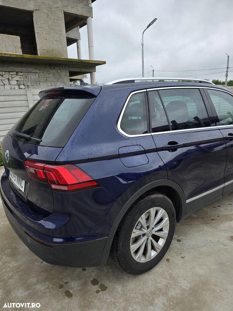 Volkswagen Tiguan - 16