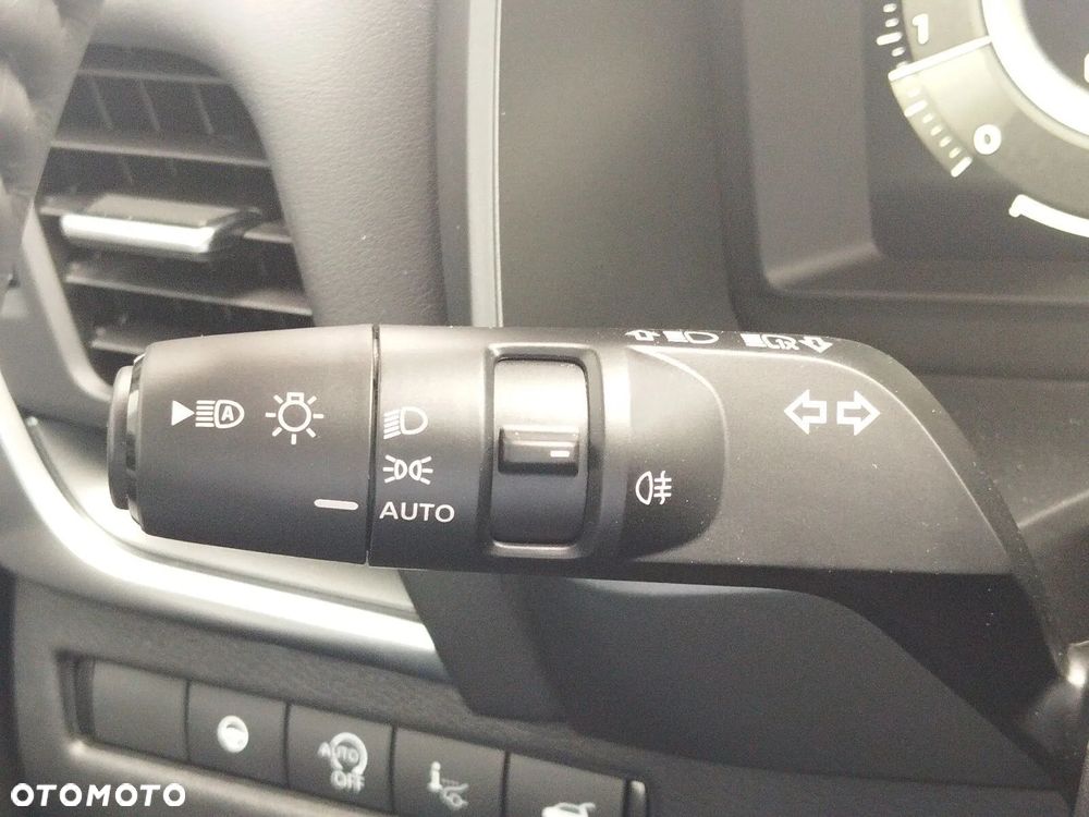 Nissan Qashqai 1.3 DIG-T mHEV N-Connecta Xtronic - 22