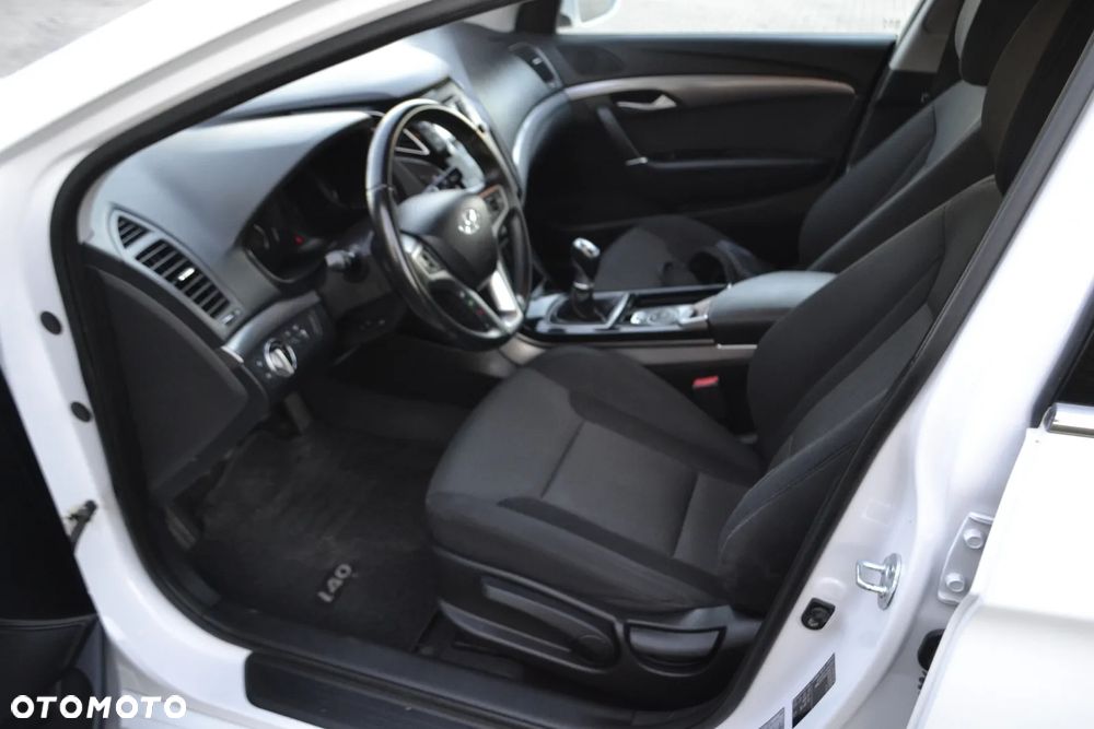 Hyundai i40 1.6 GDI Comfort + - 14
