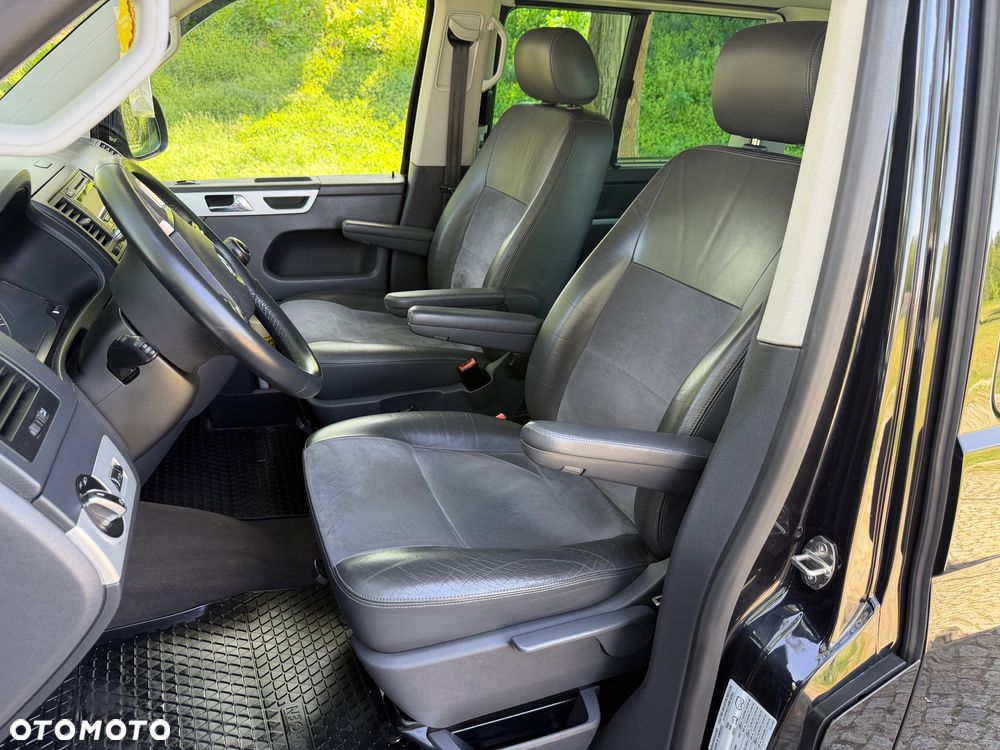 Volkswagen Multivan - 21