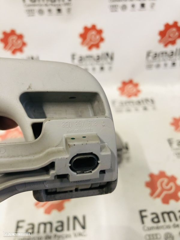 Puxador de trás direito e esquerdo AUDI A4 B7 - 2