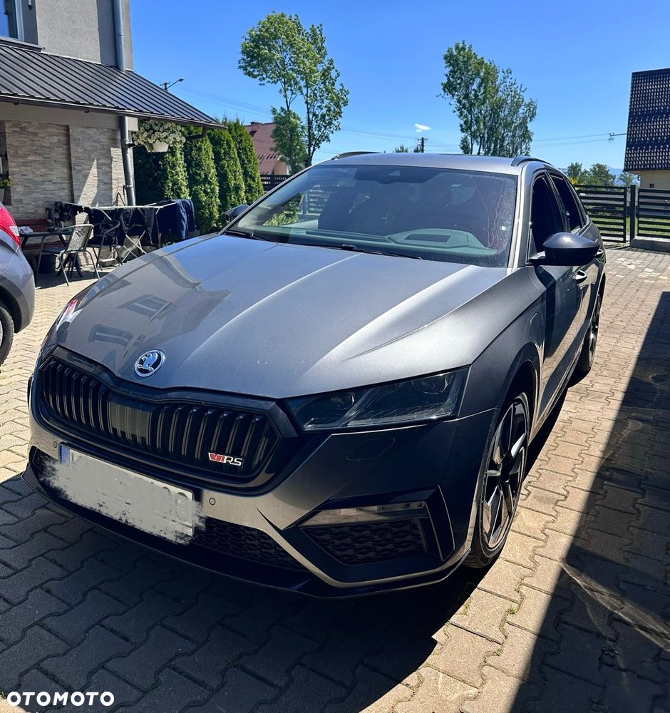 Skoda Octavia Combi 1.4 TSI iV DSG RS - 8