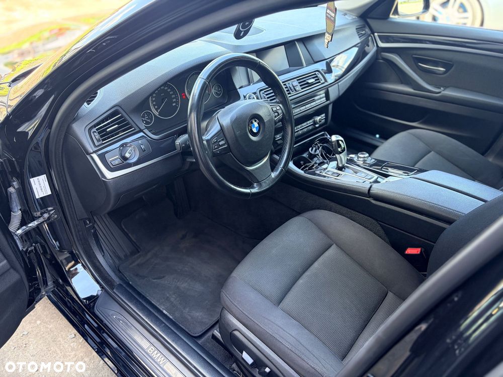 BMW Seria 5 518d Business Edition - 15