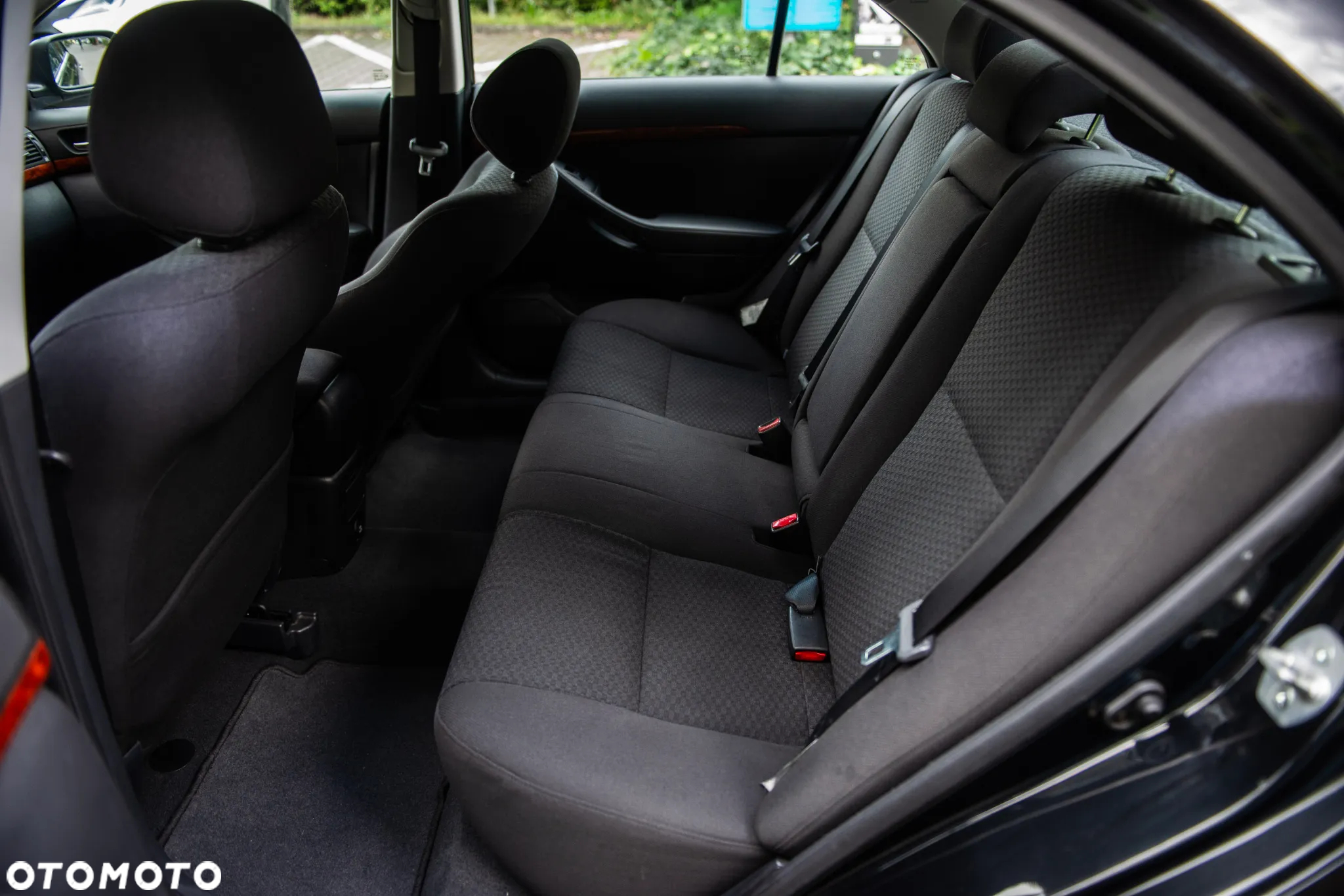 Toyota Avensis 1.8 Sol - 19