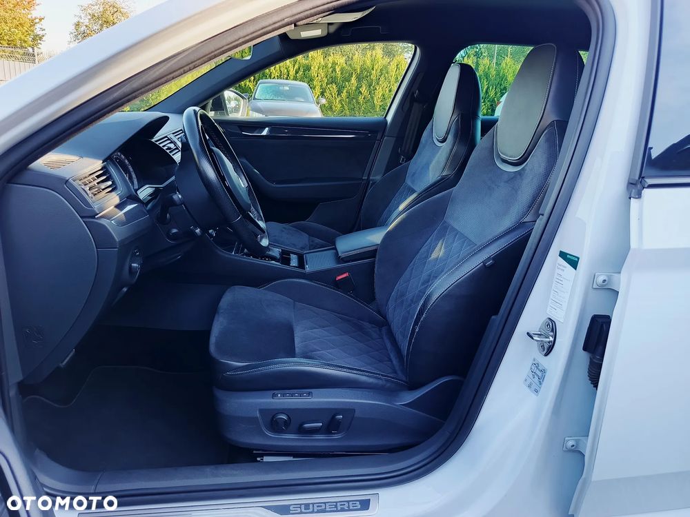 Skoda Superb 2.0 TDI DSG Sportline - 16